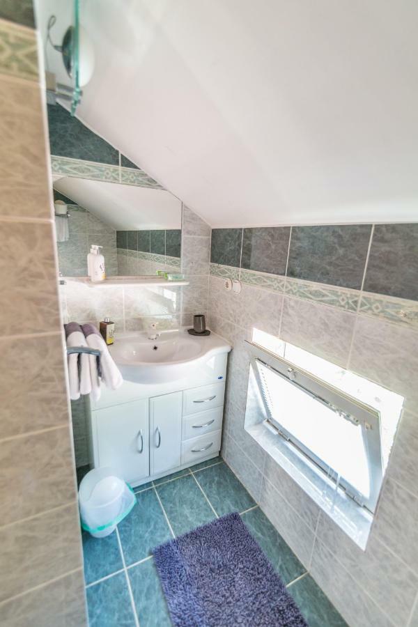 Penthouse And Piano Nobile Prkg Wifi Garden Near Beach Away From Roads Opatija Buitenkant foto
